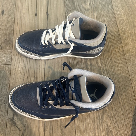 Jordan 3 Retro ‘Georgetown’ - Picture 5 of 6